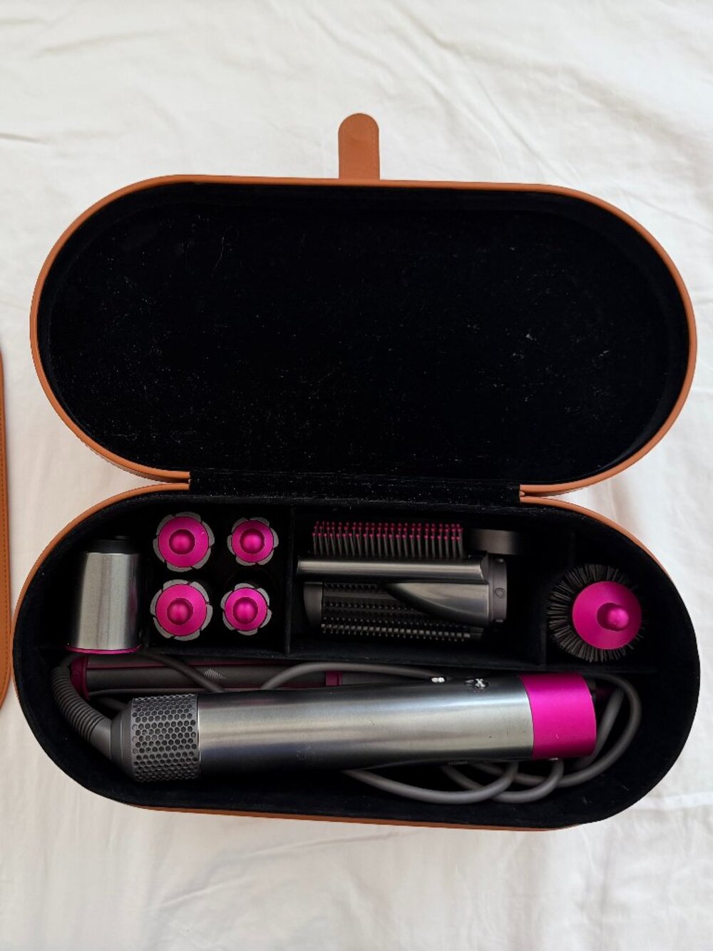 Dyson Airwrap with Travel Case - Picture 2 of 9